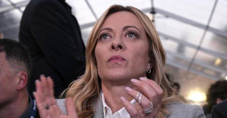 Zebrali na prezent dla Meloni. „Superkomputer” od parlamentarzystów