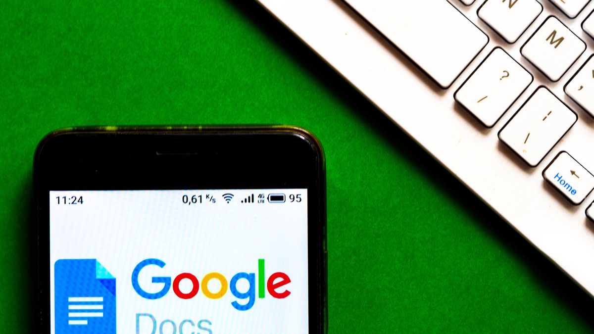 UKRAINE - 2020/10/06: In this photo illustration a Google Docs logo seen displayed on a smartphone. (Photo Illustration by Igor Golovniov/SOPA Images/LightRocket via Getty Images)