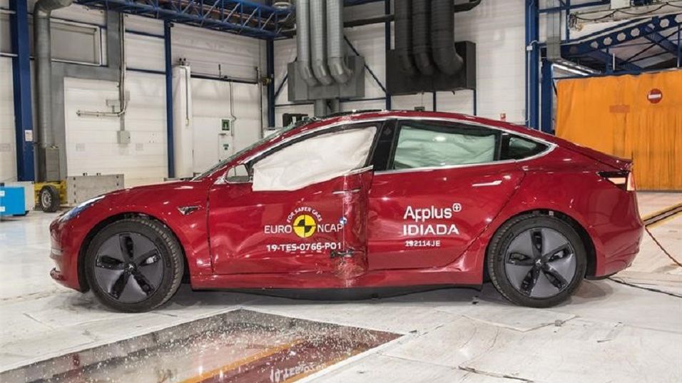 Szczególnie zaskakują wyniki Tesli