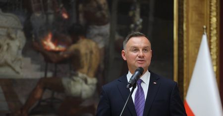 Duda powinien wygłosić orędzie jak Macron? Kwaśniewski zmienia zdanie: lepiej niech nie mówi
