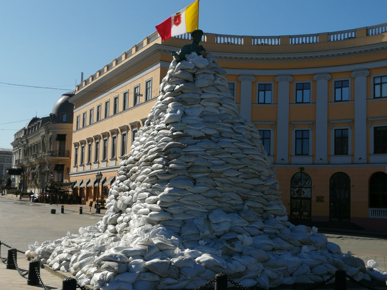 Niektóre cenne zabytki np. w Odessie zostały zabezpieczone przed zniszczeniem