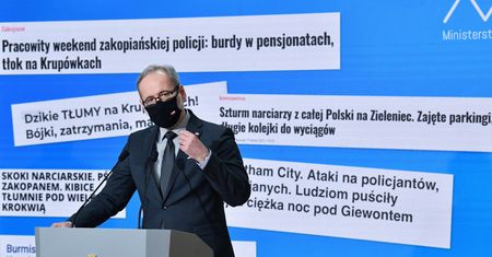 Początek III fali pandemii na Krupówkach? "Koronaparty" w Zakopanem