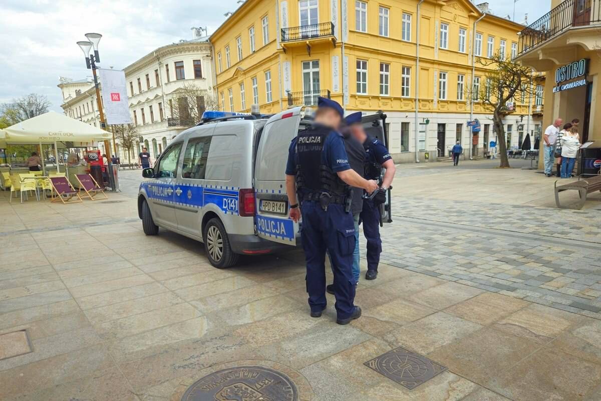 Bezdomny mężczyzna nachodził lokale przy deptaku w Lublinie