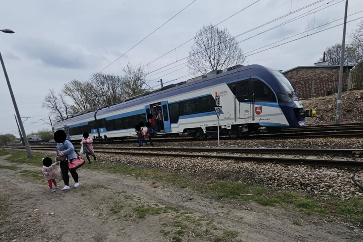 Tragedia na torach w Lublinie. Pociąg relacji Chełm – Lublin Główny potrącił kobietę. Trwają czynności służb