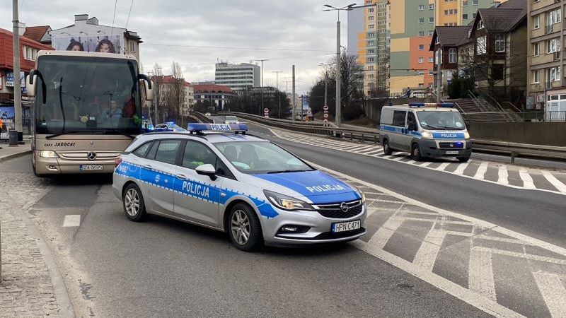 Pomagając uchodźcom, łamiesz przepisy? Możesz za to odpowiedzieć