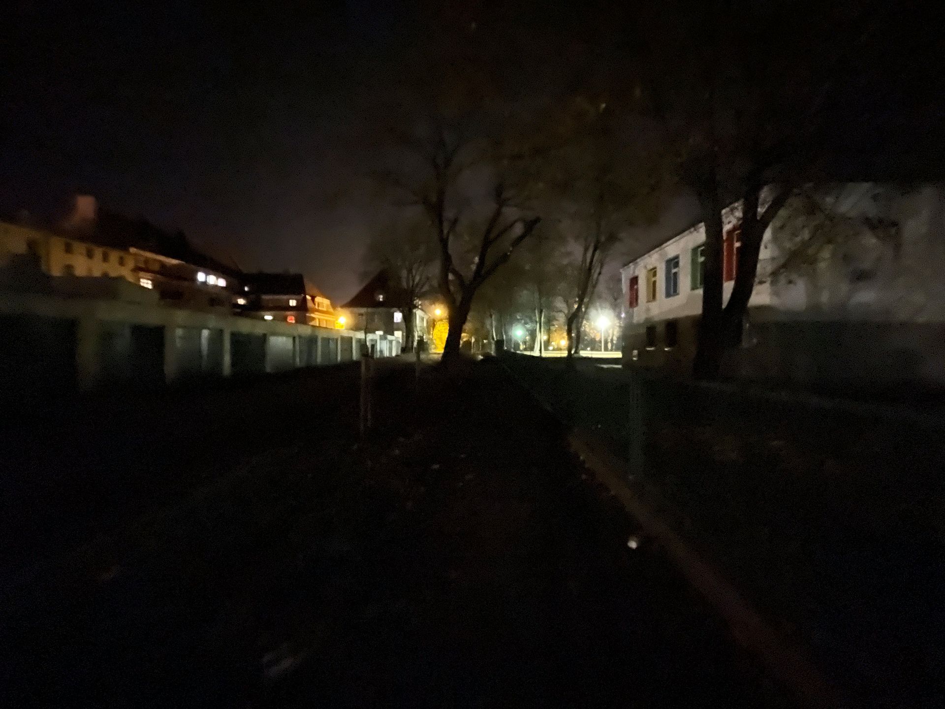Dobry iPhone w "dobrej" cenie. iPhone 12: test 68