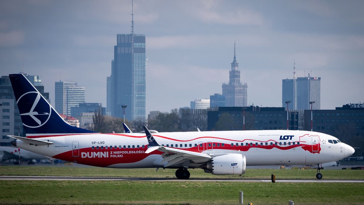 LOT korzysta na dodatkowym popycie ze strony Ukraińców