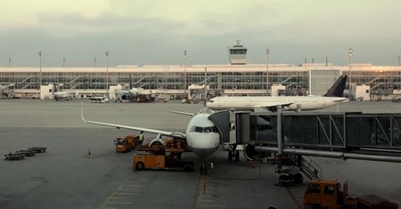 Do 100 migrantów dziennie. Oto co Niemcy chcą budować na lotnisku w Monachium