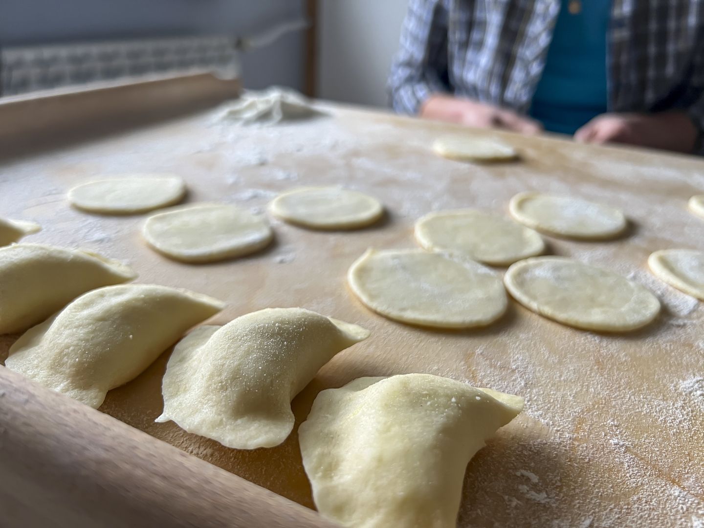 Sekret udanego ciasta na pierogi. Ten dodatek sprawi, że będzie idealne