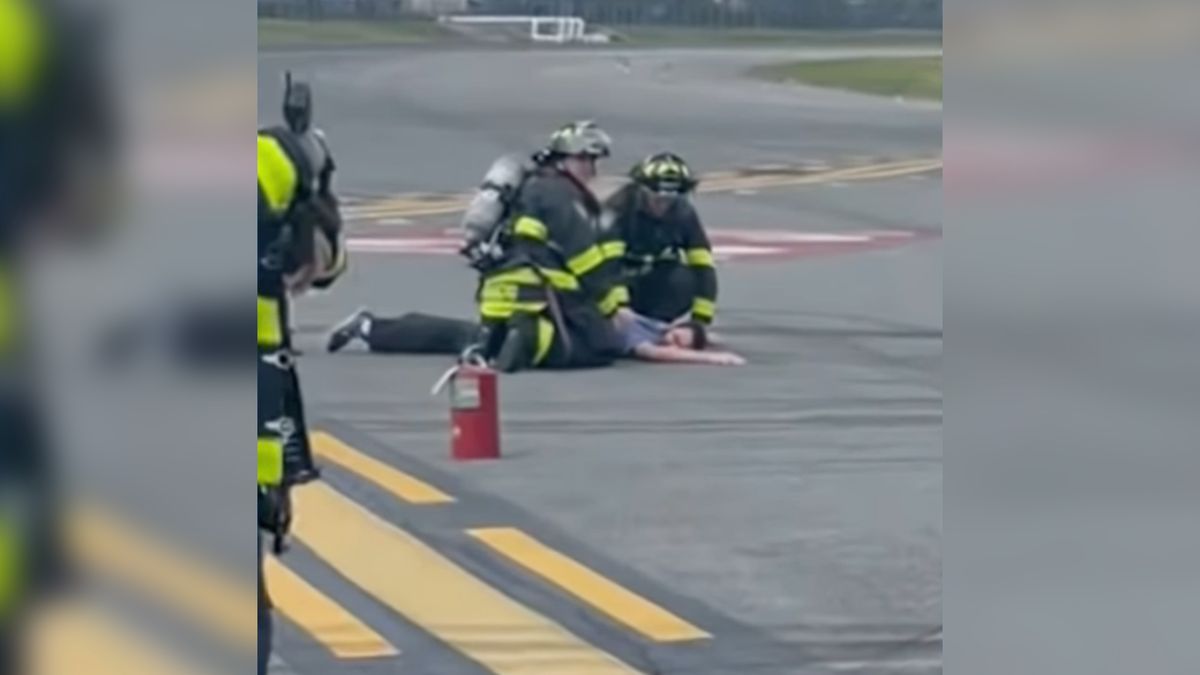 Awaryjne lądowanie samolotu i mężczyzna rzucony na ziemię. Wzięli aparat za bombę 1