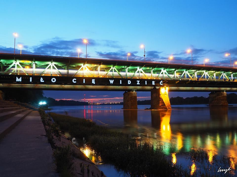 Montują "Miło cię widzieć" na moście Gdańskim! [ZDJĘCIA]