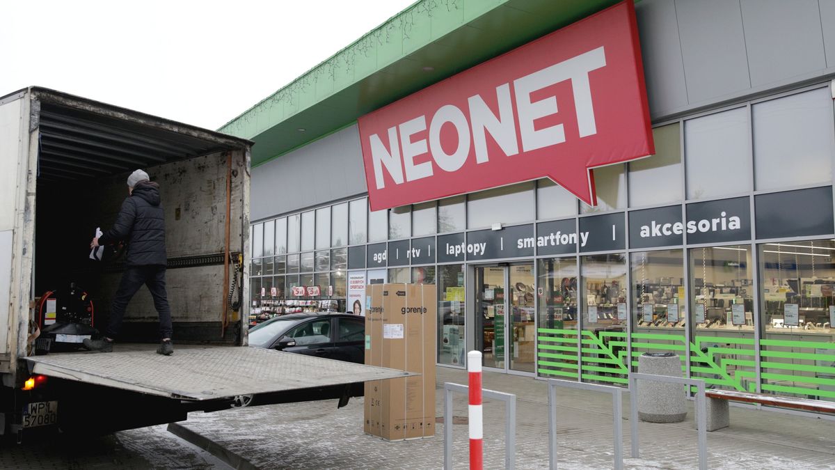 Neonet ma w Polsce ponad 300 sklepów. Zdjęcie ilustracyjne
