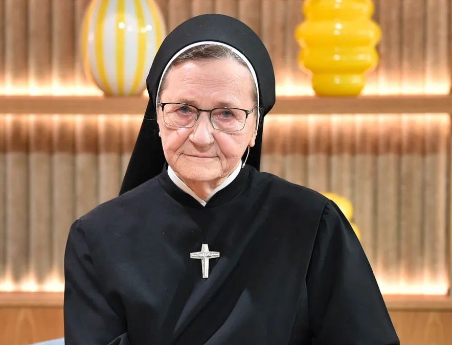 Zakonnica odkryła po 50 latach, że ma siostrę bliźniaczkę. Zaskakujące wieści o ślubie