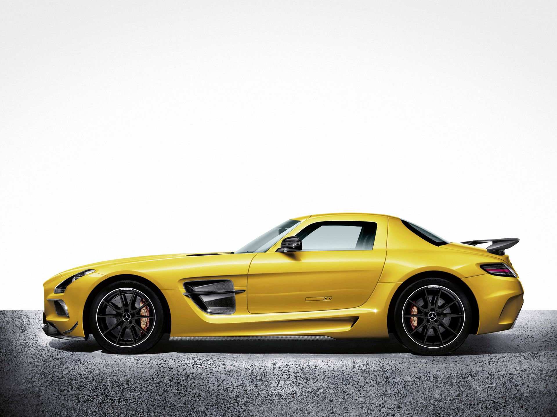 Żegnamy króla: odchodzi Mercedes-Benz SLS AMG 40