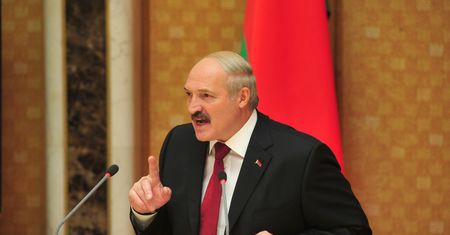 Rosjanie rozlokowują Iskandery w Brześciu. Ruch Łukaszenki na południu