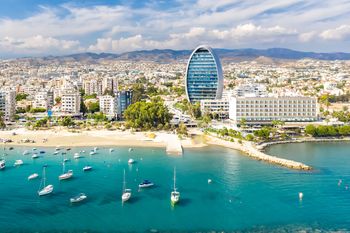 Nie tylko Egipt czy Dubaj. Zaskakujący hit ferii. Na ten kierunek stawiają Polacy