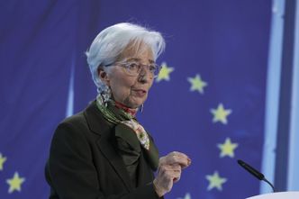 Członek zarządu EBC ostrzega przed "nadmiernym ryzykiem" dalszych podwyżek stóp
