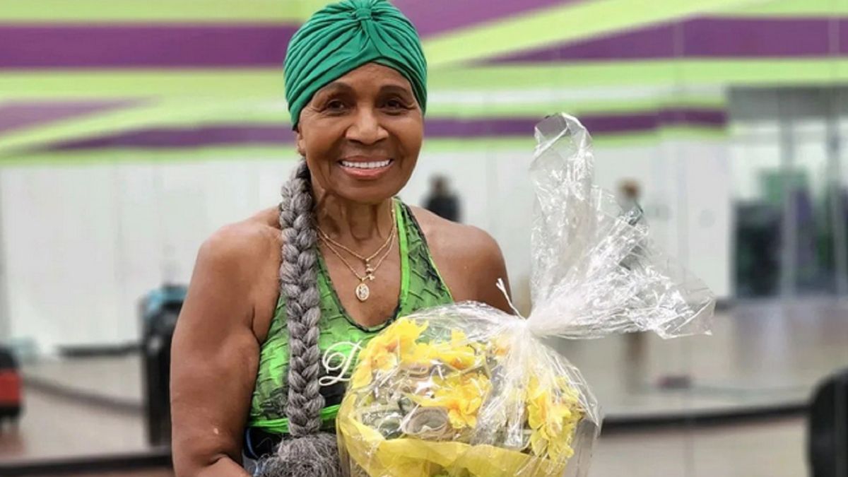 Ernestine ma 86 lat.