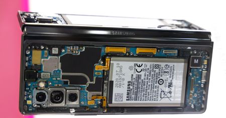 Unia ma propozycję: wymienne akumulatory w smartfonach i laptopach
