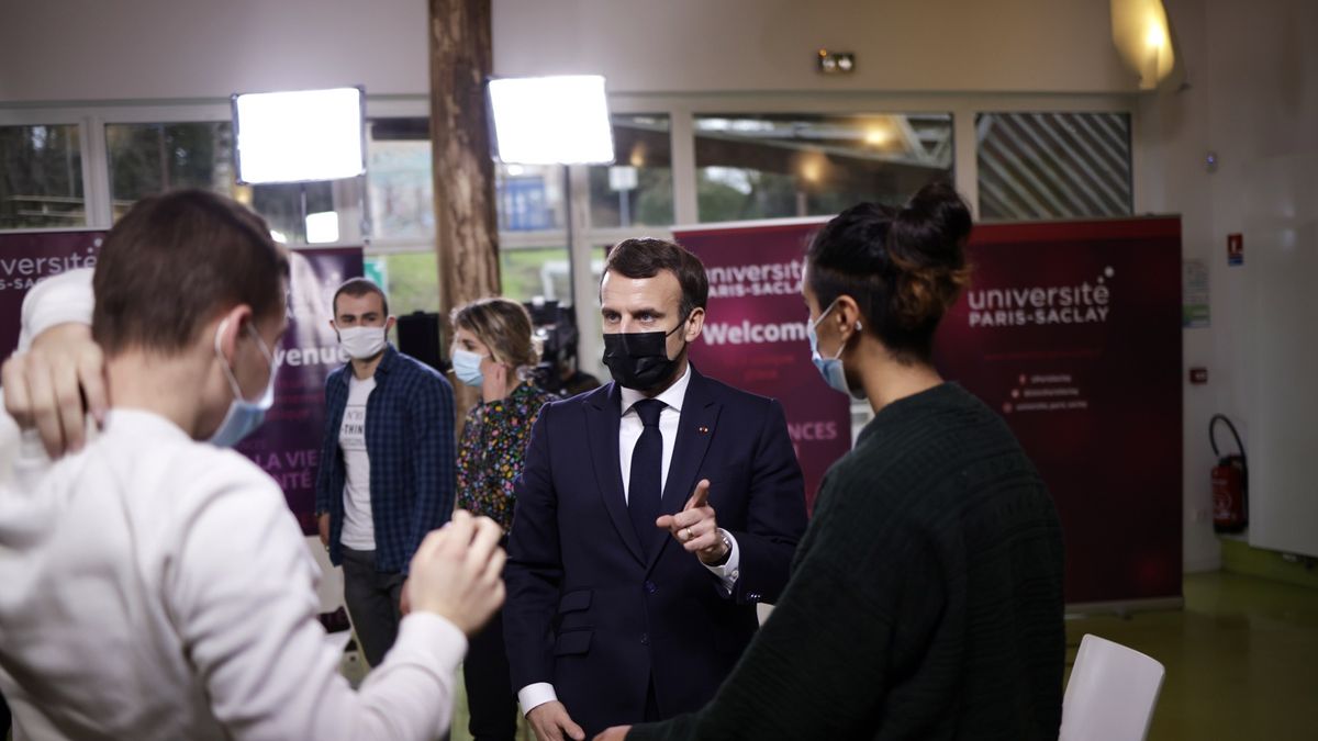 emmanuel macron francja algieria