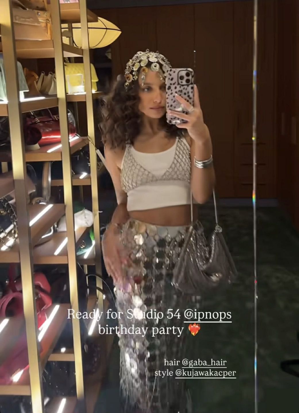 Julia Wieniawa zaprezentowała stylówkę na urodziny Kuby Karasia