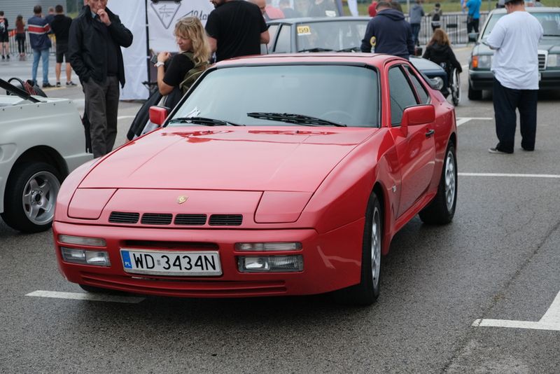 Porsche 968