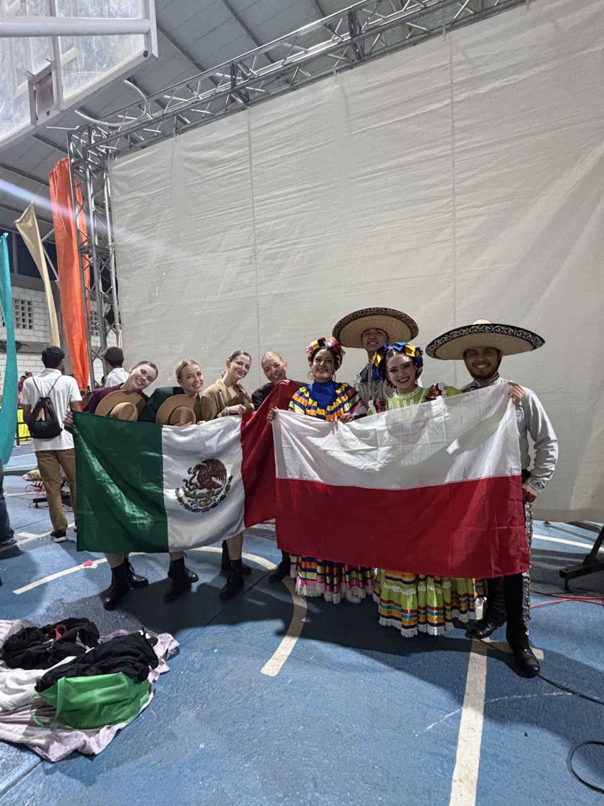Konińskie tancerki w Kolumbii. Teatr tańca promuje Konin za oceanem
