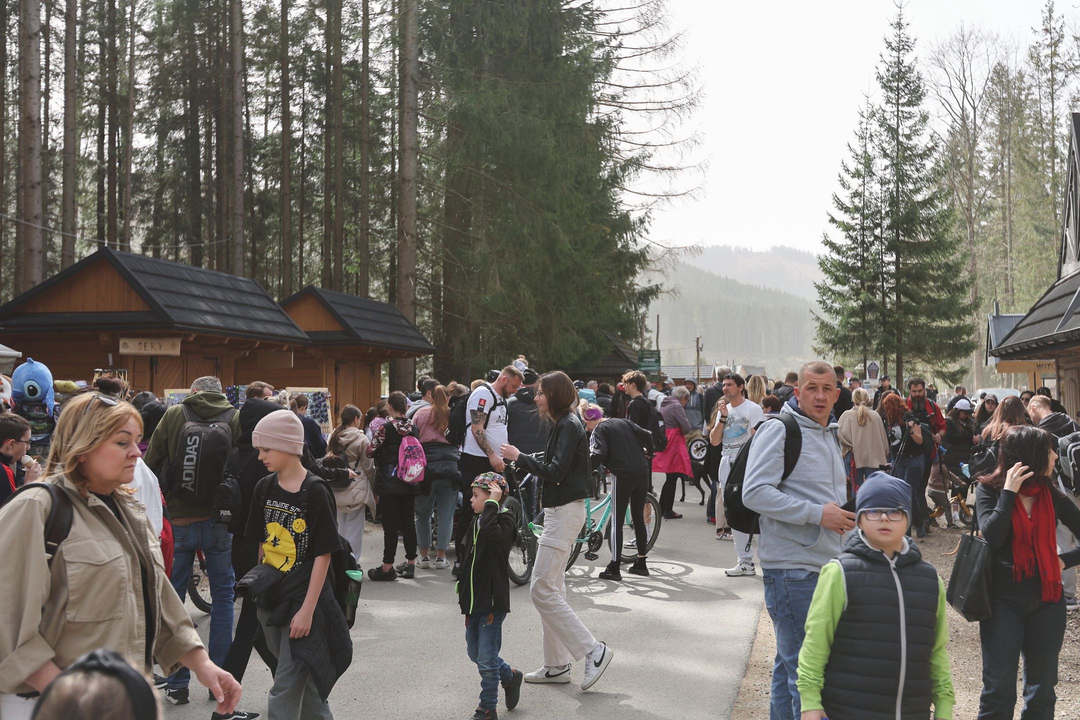 Najazd turystów na Tatry