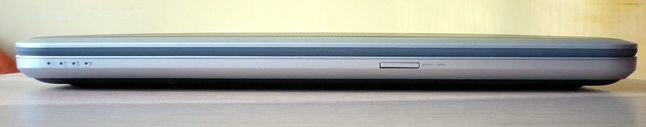Dell Inspiron 17R Special Edition (7720) - front (czytnik kart pamięci)