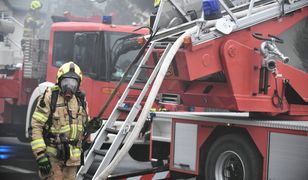 Łódź. Pożar budynku mieszkalnego, nie żyje jedna osoba