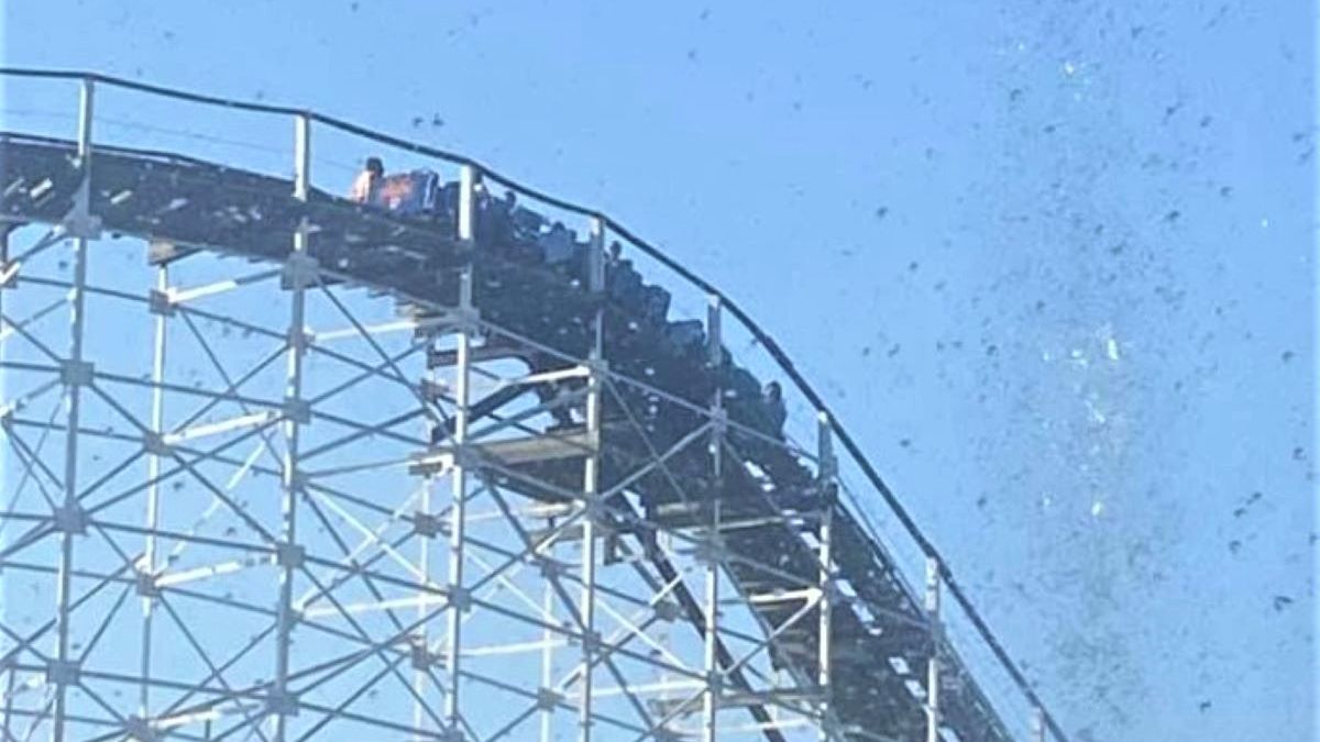 Mężczyzna pomógł uwięzionym pasażerom. Został ukarany 