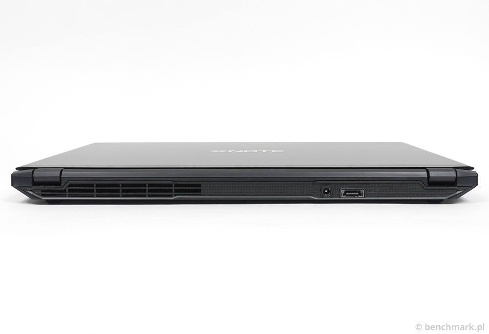 XNOTE P65 tył
