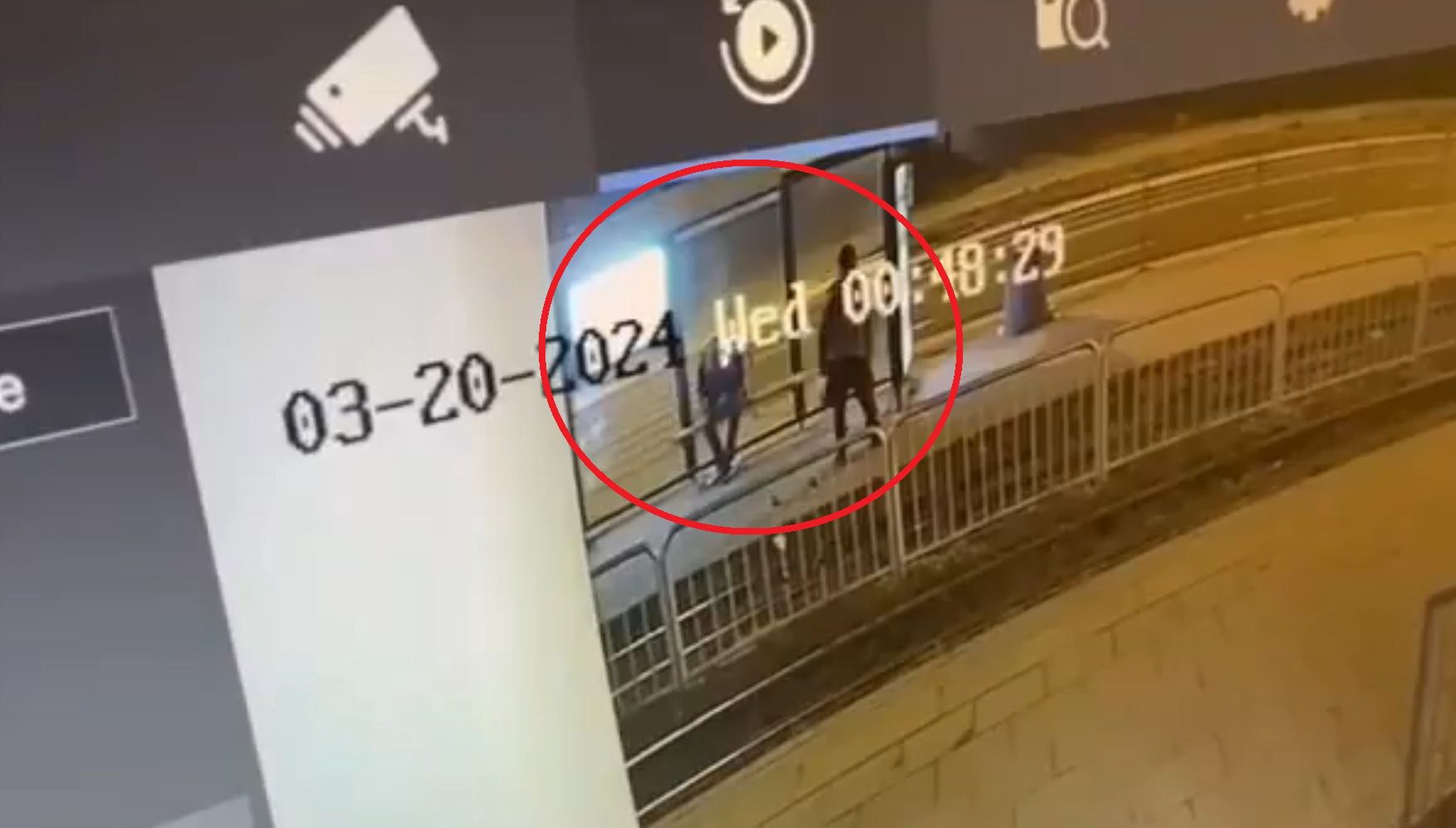 Podpalił mężczyznę na przystanku w Łodzi. Przerażające nagranie