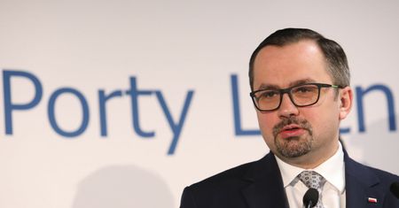 "Uprzywilejowana, niezwykle dobrze zarabiająca grupa". Burza po słowach wiceministra na temat kontrolerów ruchu lotniczego