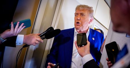 Trump wysyła listy do 12 krajów. Co w nich jest?