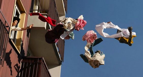 Zalando w nowej kampanii zachęca "Wymień ubrania po ex" (wideo)