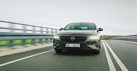 Pierwsza jazda: Opel Insignia Grand Sport po liftingu - po przodzie ją poznacie
