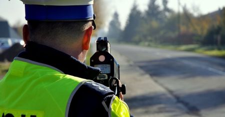 Jeszcze nie odebrał prawa jazdy, a już je stracił. Ten 18-latek to prawdziwy rekordzista