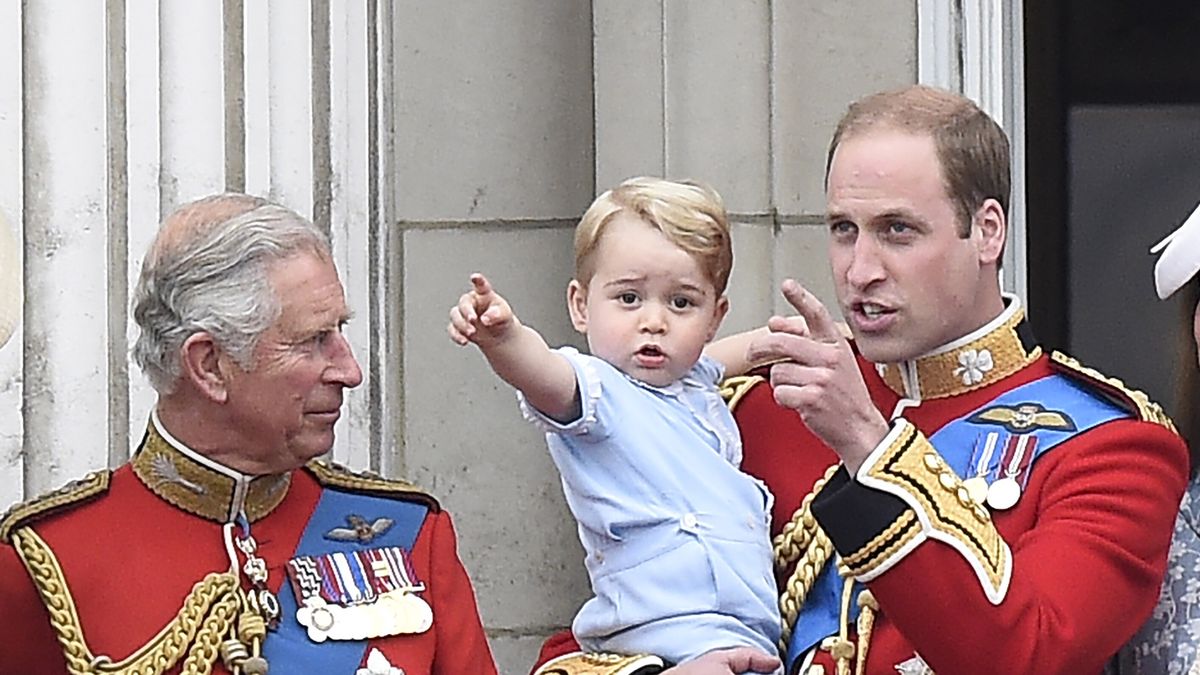 (FILE) - Prince Charles, his grandson Prince George and son Prince William, the Duke of Cambridge on the balcony of Buckingham Palace, following the Trooping the Colour ceremony which mark's Queen Elizabeth II's official birthday, in London, 13 June 2015 (reissued 08 September 2022). According to a statement issued by Buckingham Palace on 08 September 2022, Britain's Queen Elizabeth II has died at her Scottish estate, Balmoral Castle, on 08 September 2022. The 96-year-old Queen was the longest-reigning monarch in British history. Her eldest son, Charles, Prince of Wales, the heir to the British throne, became king upon her death. Britain's new monarch will be known as King Charles III, Clarence House confirmed. EPA/FACUNDO ARRIZABALAGA *** Local Caption *** 55280519 Dostawca: PAP/EPA.