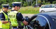 Czy policjant może zatrzymać auto "bez powodu"? Wyjaśniamy