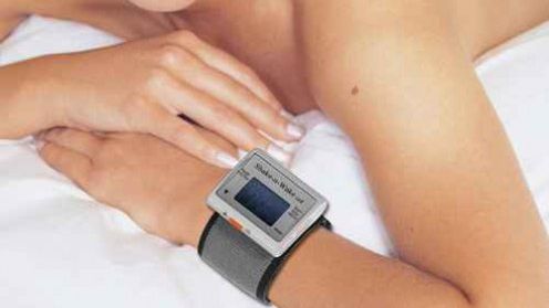 Budzik Shake N Wake budzi wibracjami 1