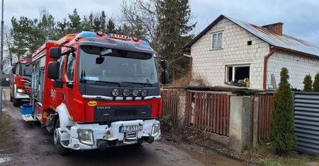Tragiczny pożar w Zamościu. Strażacy odkryli ciało mężczyzny i psa