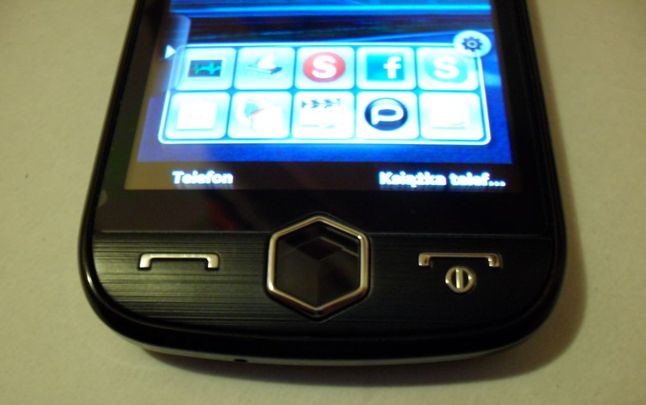 Samsung I8000 Omnia 2