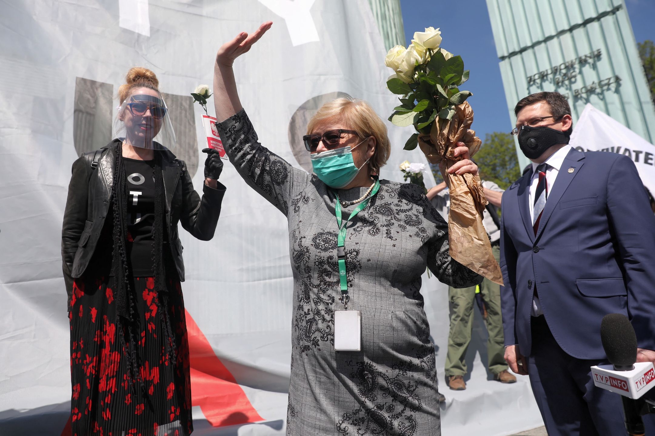 Warszawa, 30.04.2020. Prof. Małgorzata Gersdorf żegna się z Sądem Najwyższym (fot. PAP/Tomasz Gzell)
