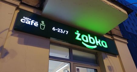 Żabka 26 grudnia 2024. Godziny otwarcia Żabki drugiego dnia świąt
