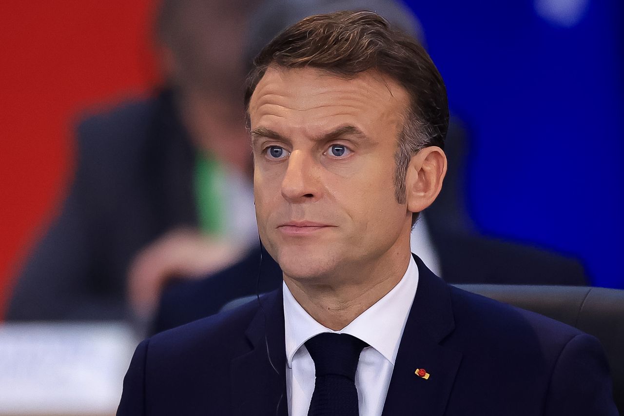 Macron challenges american resolve on Russia sanctions in singapore