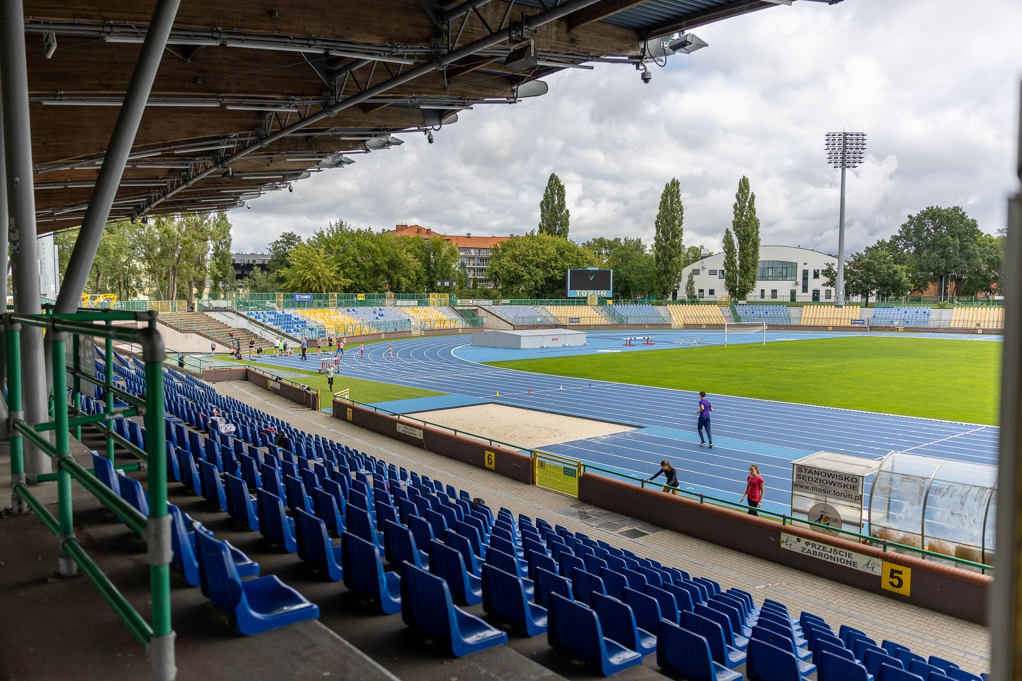24 sierpnia otwarto nową bieżnię na Stadionie Miejskim