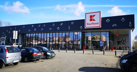 Sklepy Kaufland otwarte w każdą niedzielę. Będzie można w nich odebrać paczki