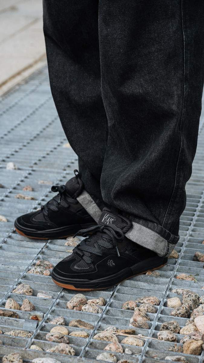 FA24_Skate_DIME_Mixxa_Lifestyle_9x16_3774