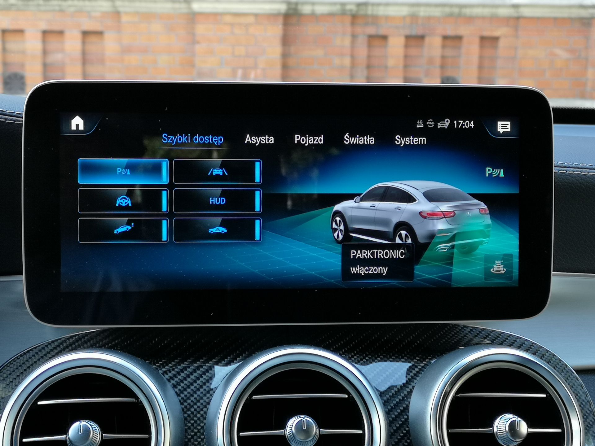 Mercedes GLC 300e Coupe: System zarządzania energią, asystent podróży i audio Burmester 10